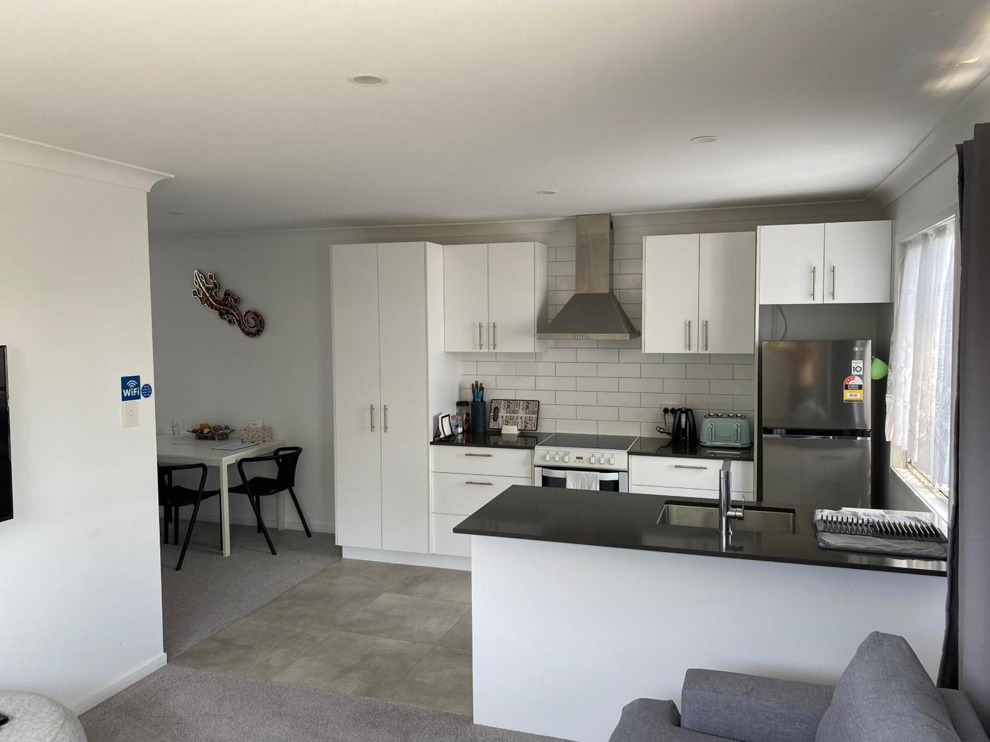 2Bd Family Or Couple Guesthouse Upstairs Near Turf Club, Hota In Bundall 골드코스트 외부 사진